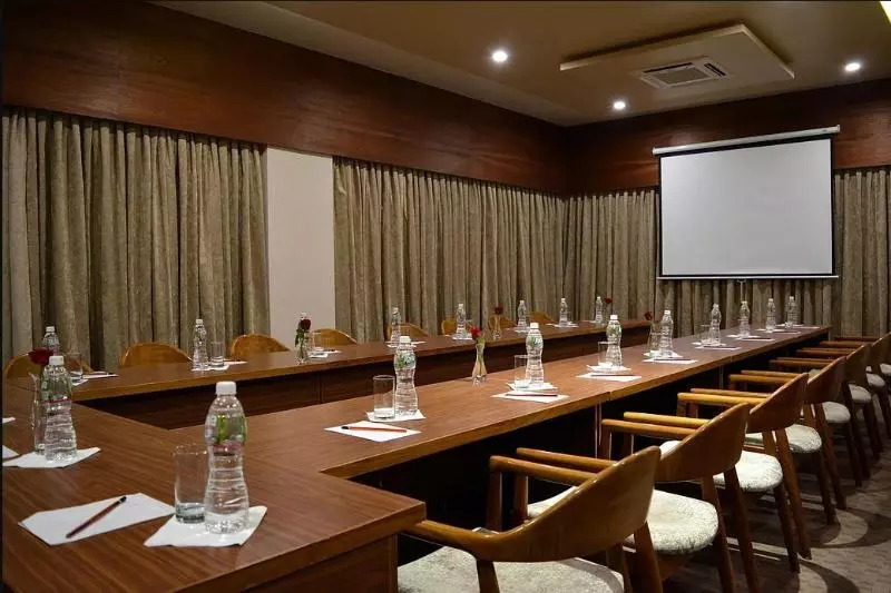 Hotel Cosmopolitan Ahmedabad