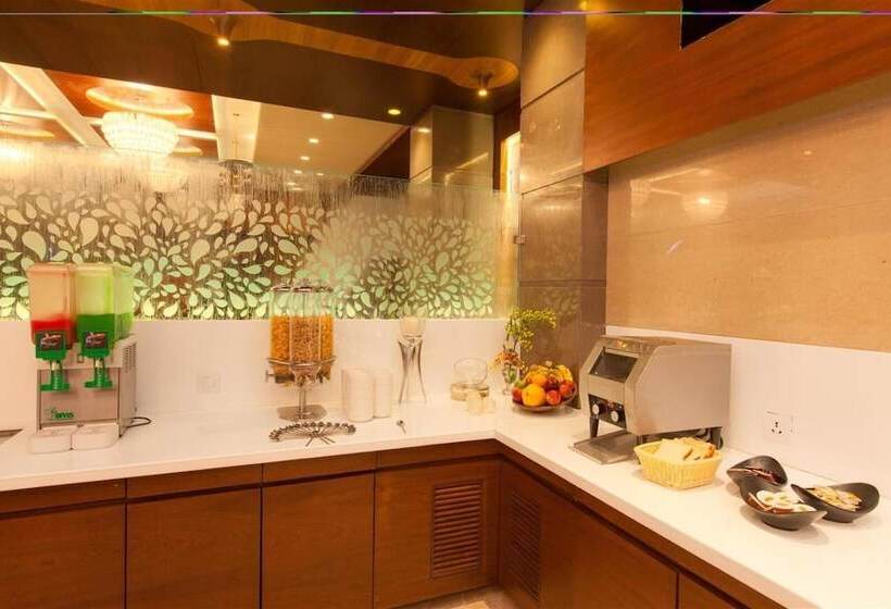 בית מלון כפרי Cosmopolitan Ahmedabad