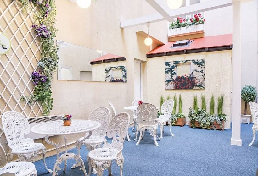 בית מלון כפרי Des Arts