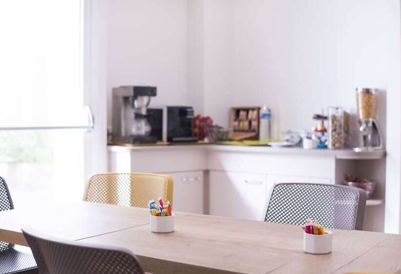 בית מלון כפרי Des Arts