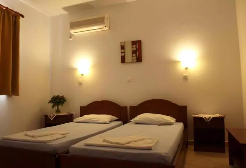 هتل Golden Sun Apartments