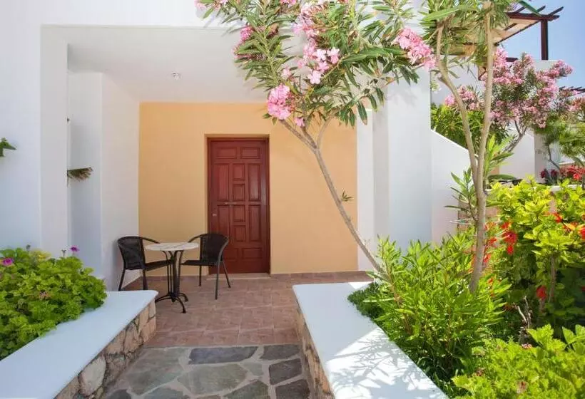 هتل Golden Sun Apartments