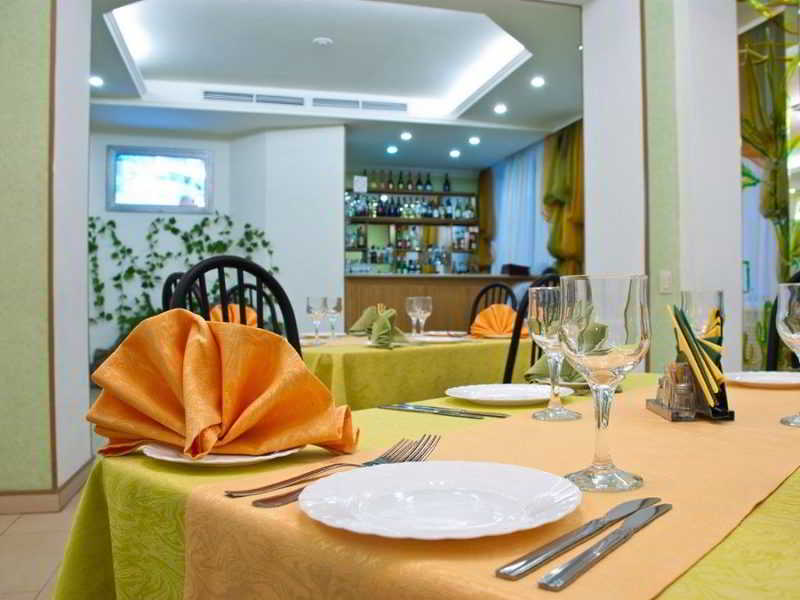 酒店 Gostinitsa Pravitelstva Kirovskoy Oblasti