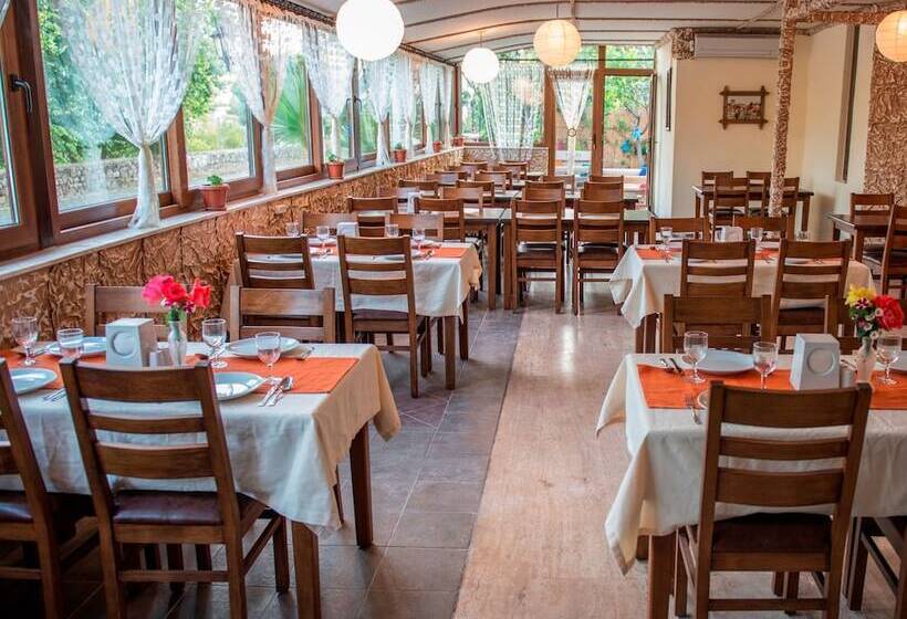 בית מלון כפרי Han Dalyan