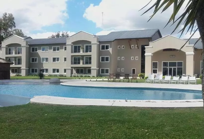 ホテル Howard Johnson Resort & Convention Center Ezeiza