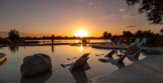 Szálloda Howard Johnson Resort & Convention Center Ezeiza