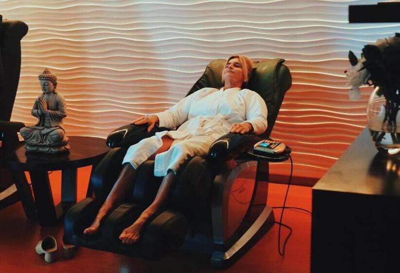 Szálloda Howard Johnson Resort & Convention Center Ezeiza