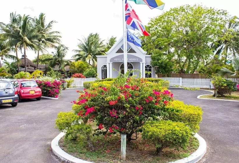 هتل Hôtel Des 2 Mondes