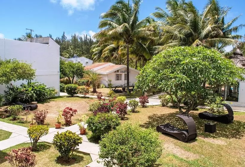 هتل Hôtel Des 2 Mondes