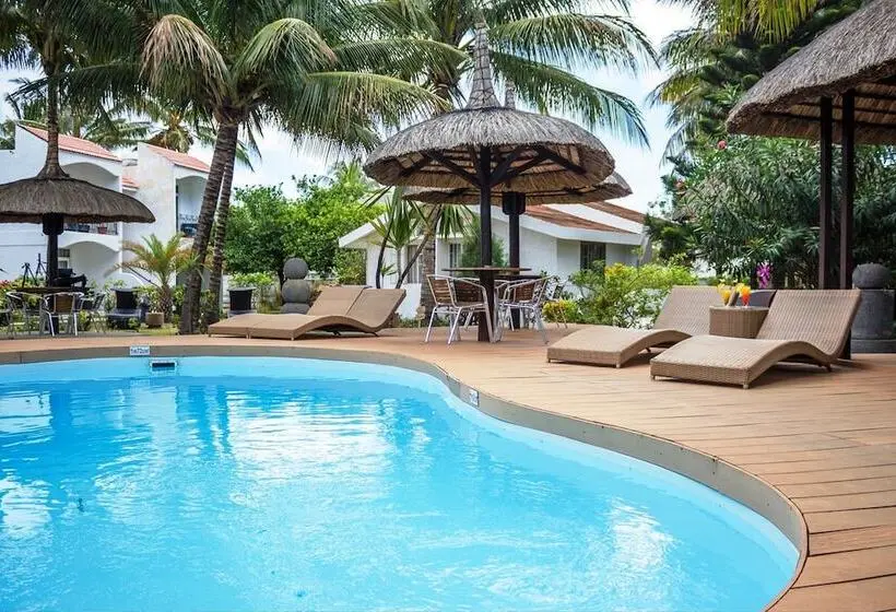 هتل Hôtel Des 2 Mondes