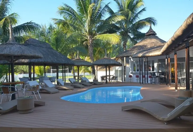 هتل Hôtel Des 2 Mondes