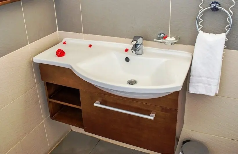 هتل Hôtel Des 2 Mondes