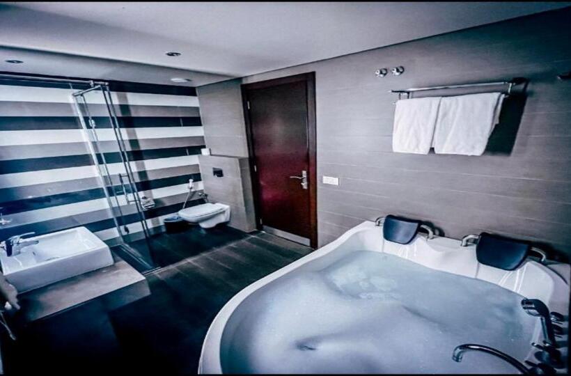 هتل Jounieh Suites Boutique