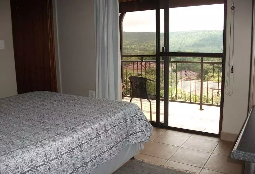 Отель Meerkat Manor