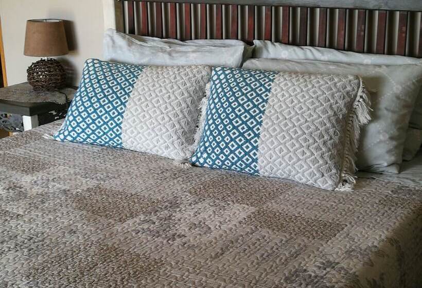 ホテル Meerkat Manor