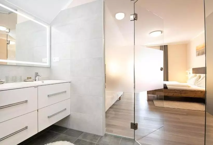 ホテル Pogöriacherhof