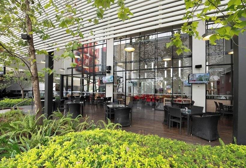 فندق Ramada Encore By Wyndham Guadalajara Sur