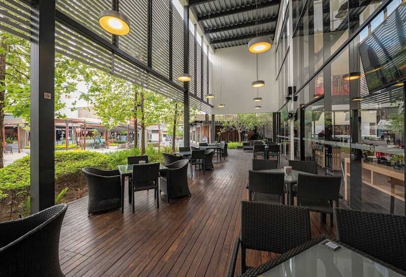 فندق Ramada Encore By Wyndham Guadalajara Sur