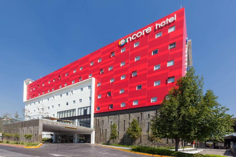 فندق Ramada Encore By Wyndham Guadalajara Sur