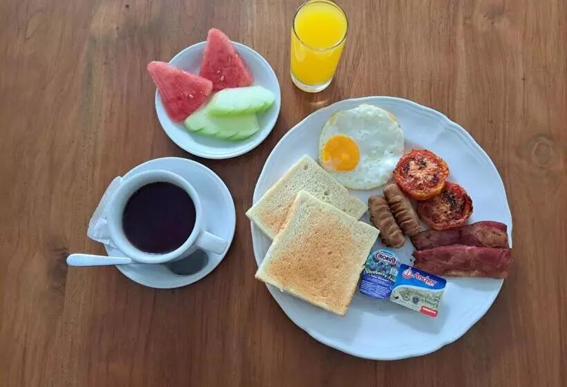 בית מלון כפרי Seminyak Lagoon All Suites