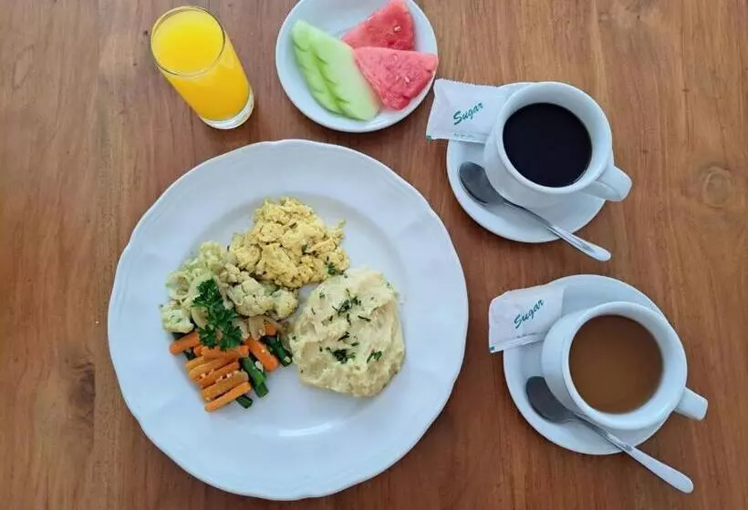 בית מלון כפרי Seminyak Lagoon All Suites