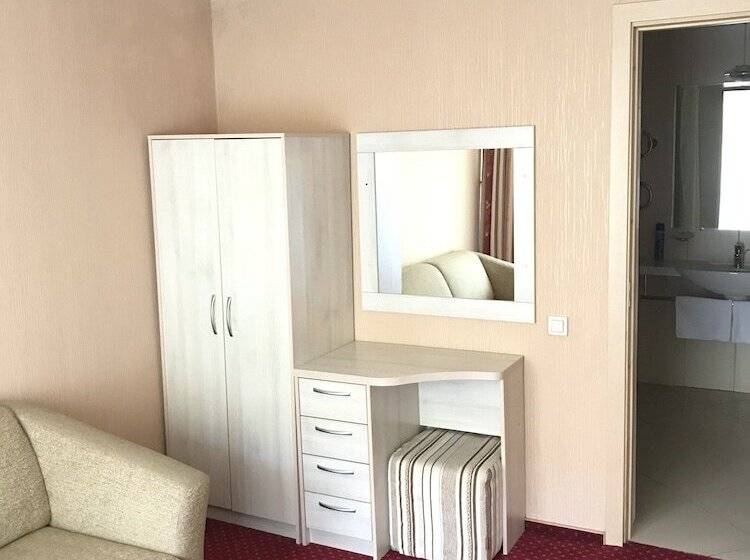 בית מלון כפרי Sochi Magnolia