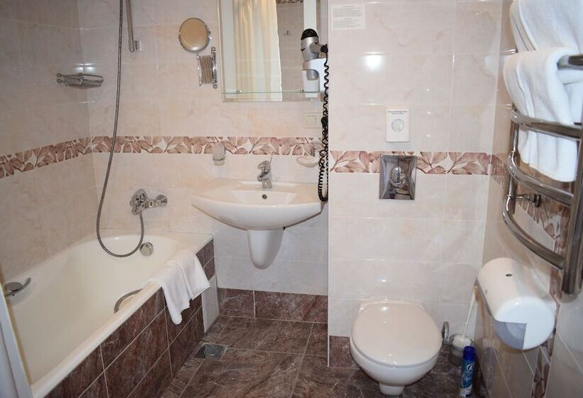 בית מלון כפרי Sochi Magnolia