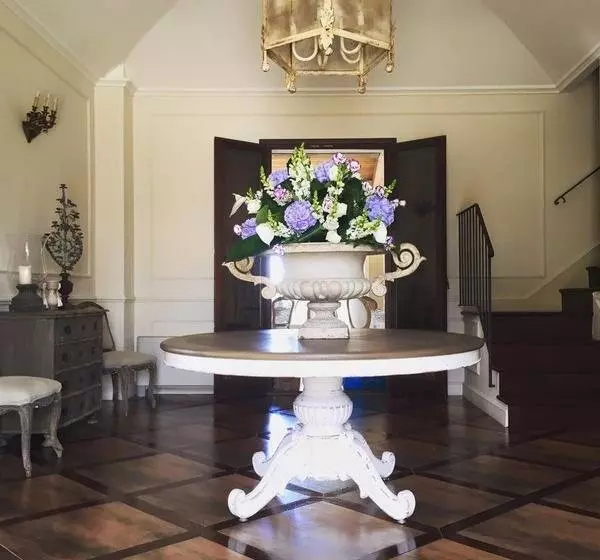 هتل Villa Calandrino