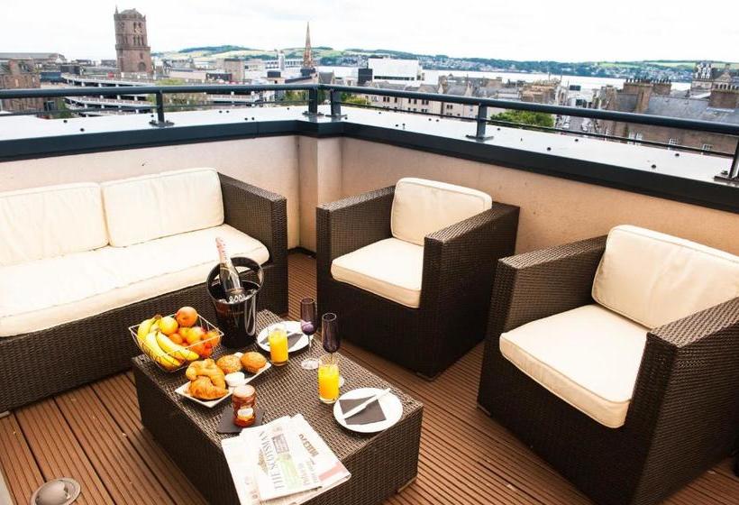 Отель Westport Serviced Apartments