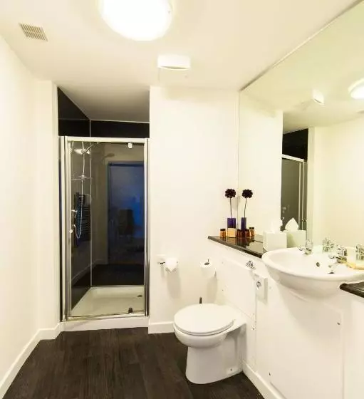 ホテル Westport Serviced Apartments
