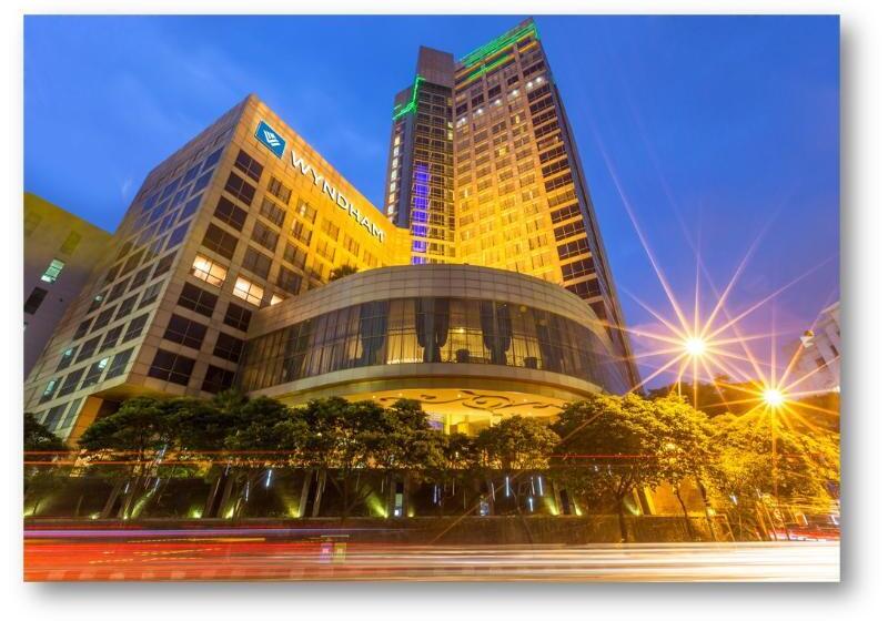 בית מלון כפרי Wyndham Surabaya