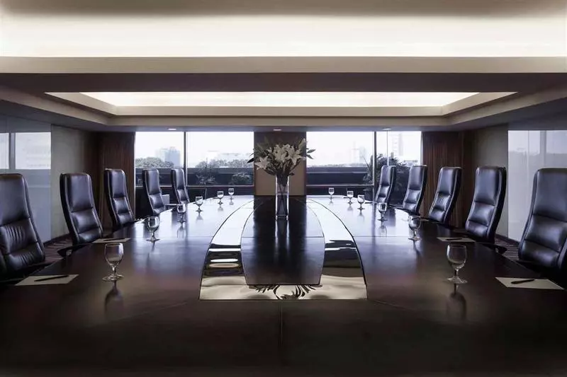 בית מלון כפרי Wyndham Surabaya