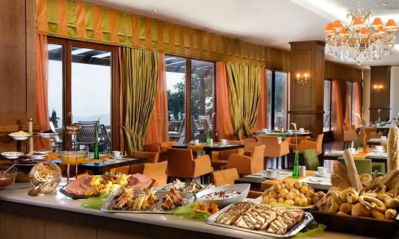 酒店 Xenia Palace Portaria