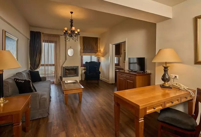 酒店 Xenia Palace Portaria