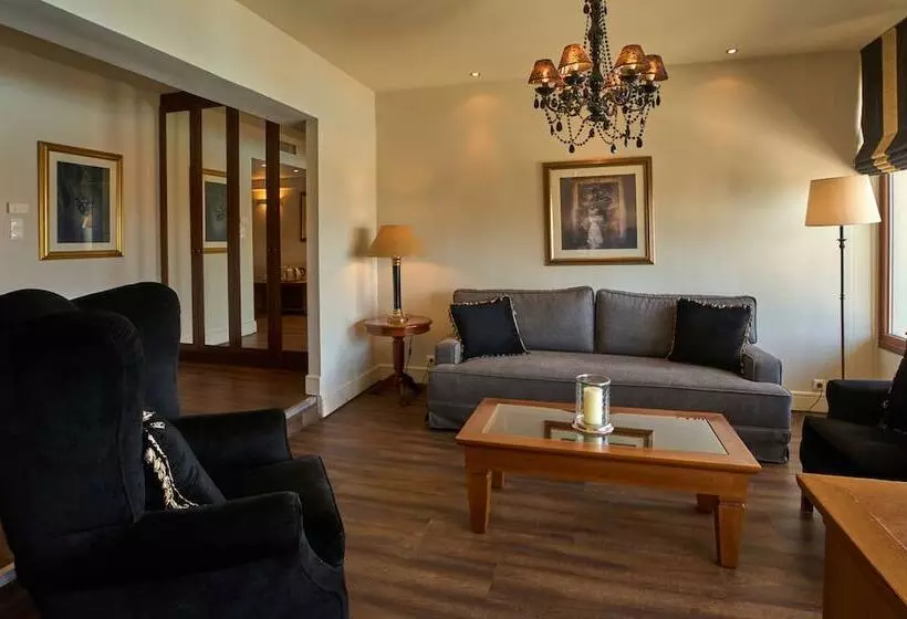 酒店 Xenia Palace Portaria