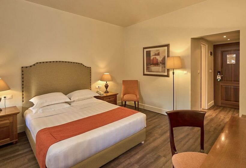 酒店 Xenia Palace Portaria