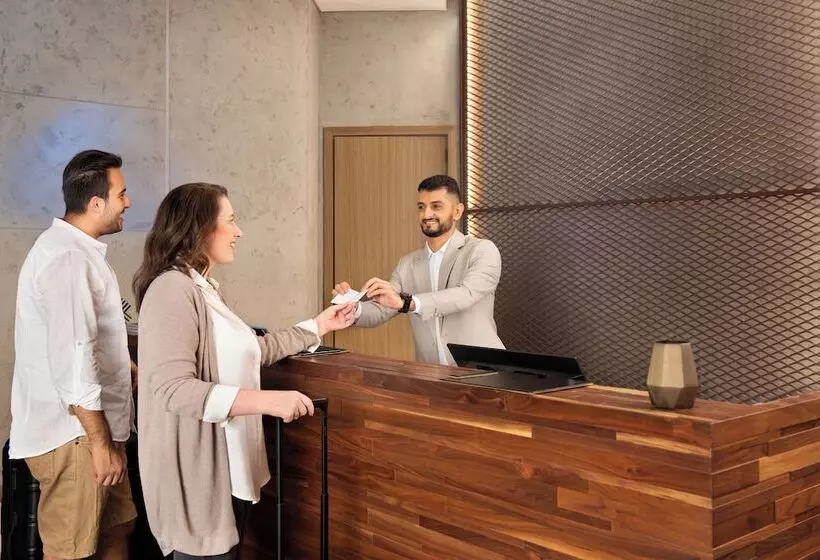 ホテル Mercure Dubai Gold District