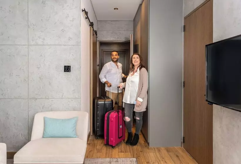ホテル Mercure Dubai Gold District