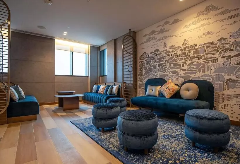 ホテル Mercure Dubai Gold District