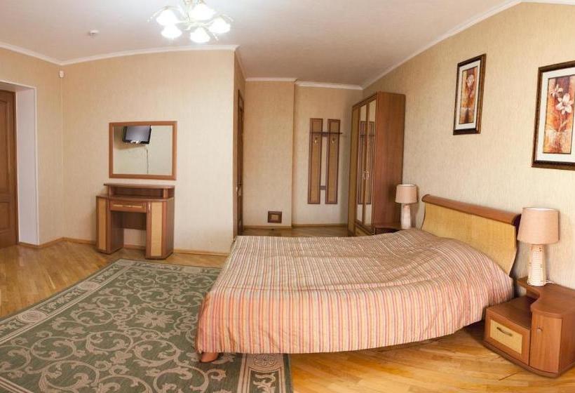 בית מלון כפרי Algrado