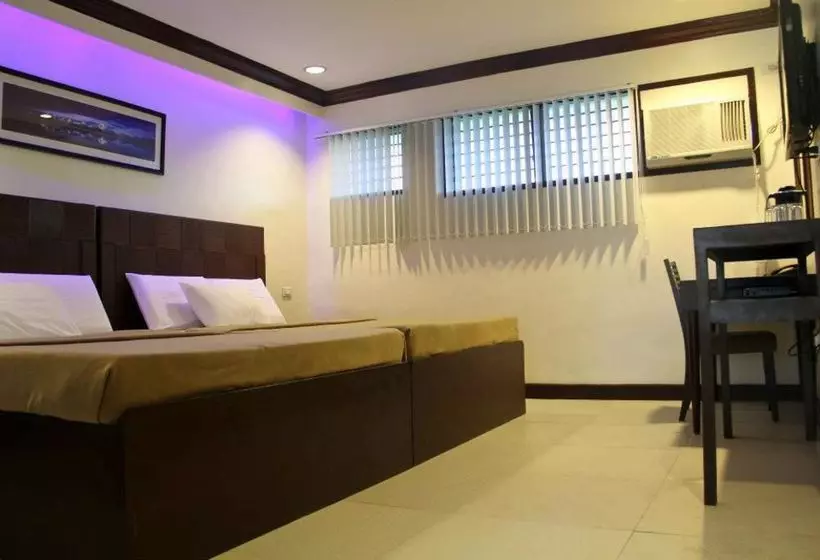 Hotel Bluefins Resort