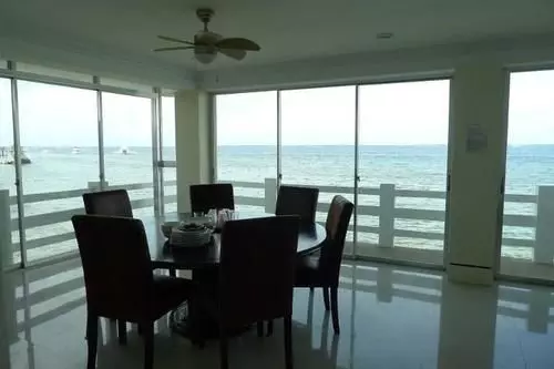 Hotel Bluefins Resort