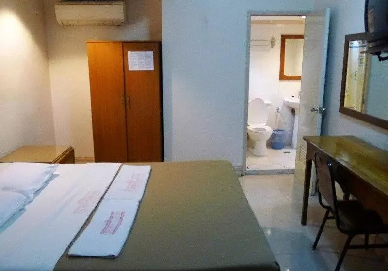 בית מלון כפרי Cebuview Tourist Inn