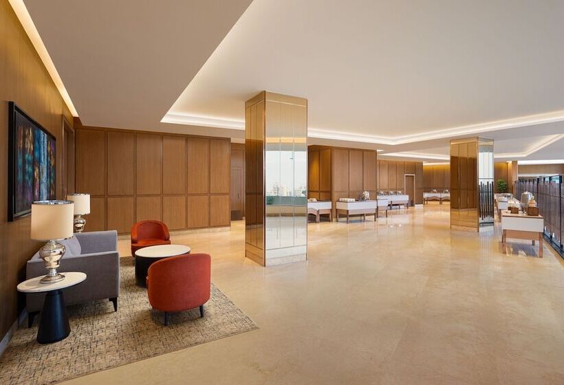 בית מלון כפרי Courtyard By Marriott Bhopal