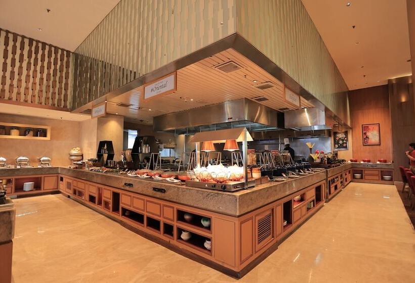 בית מלון כפרי Courtyard By Marriott Bhopal