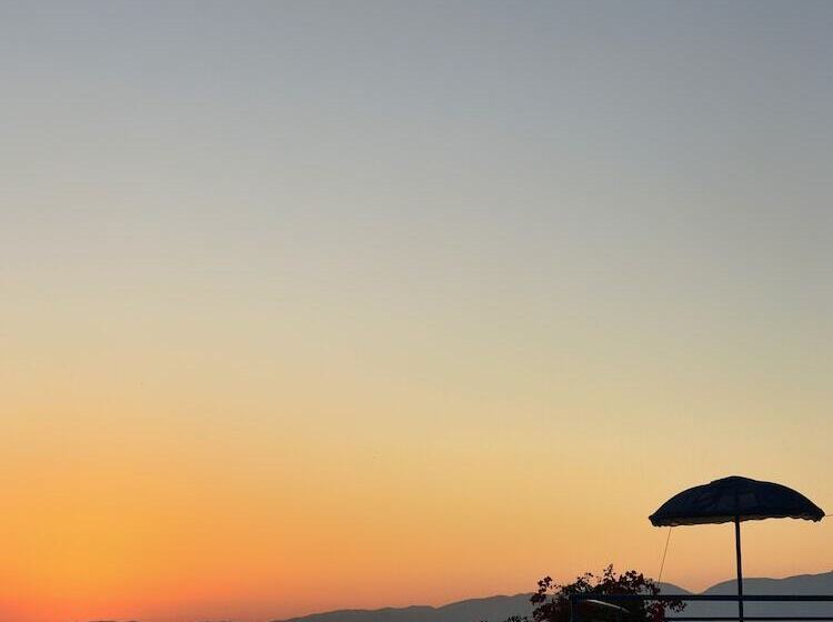 酒店 Elounda Heights