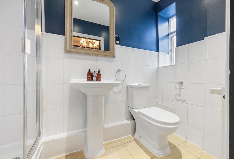 Hotel Guy Fawkes Inn