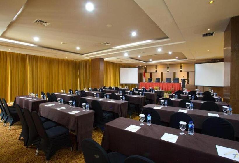 فندق Horison Ultima Semarang