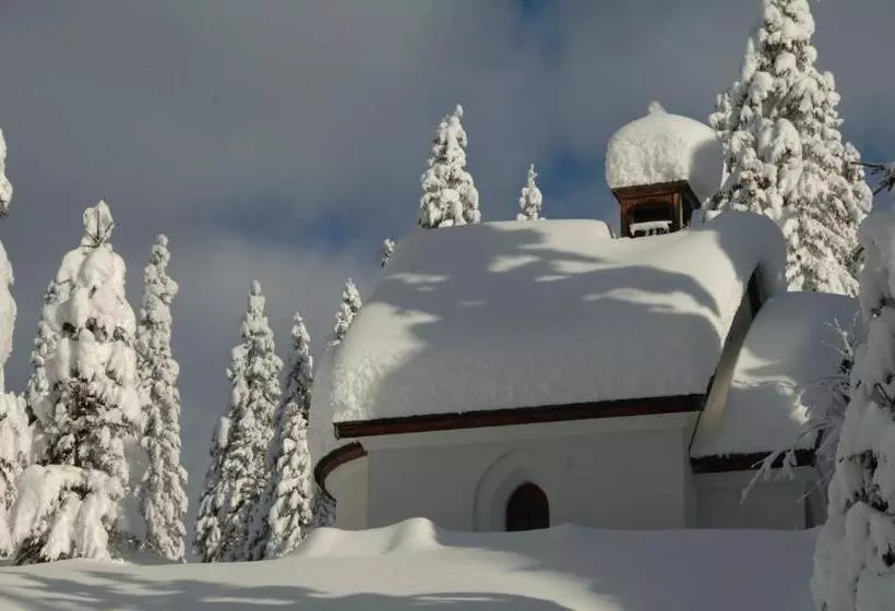 ホテル Kreuzberg Monte Croce