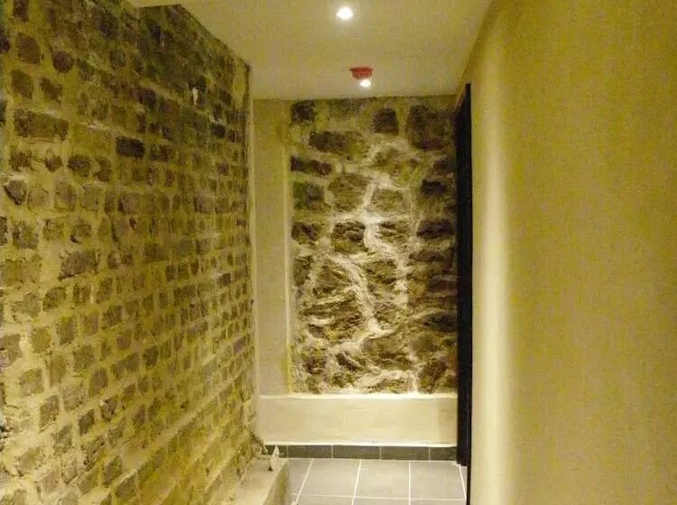 בית מלון כפרי Les Terres Blanches